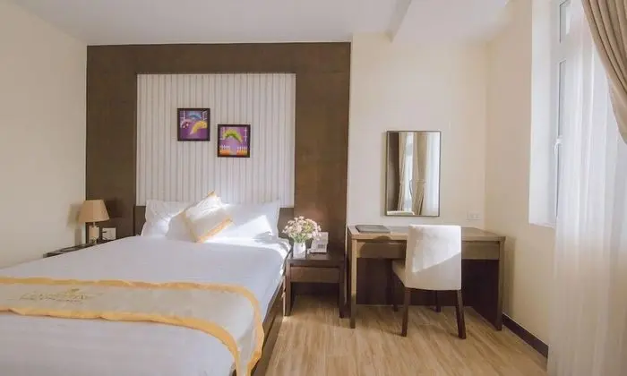 Deluxe Tek Büyük Yataklı Oda