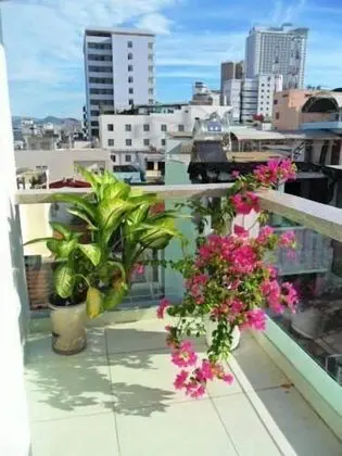Superior Oda, Balkon