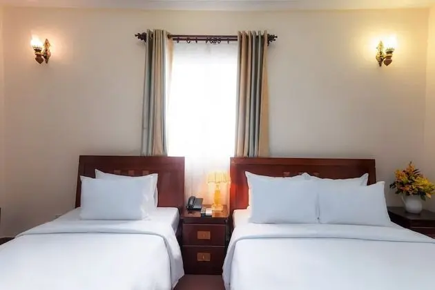 Deluxe Üç Kişilik Oda (Window)