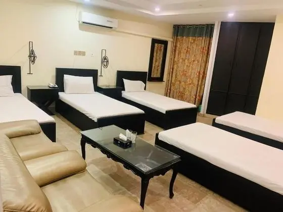 Deluxe Üç Kişilik Oda, Şehir Manzaralı