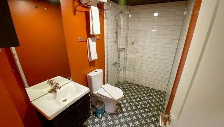 Standart Oda, Şehir Manzaralı