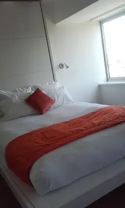 Premium Tek Büyük Yataklı Oda