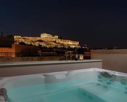 Executive Dubleks, Sıcak Su Havuzu