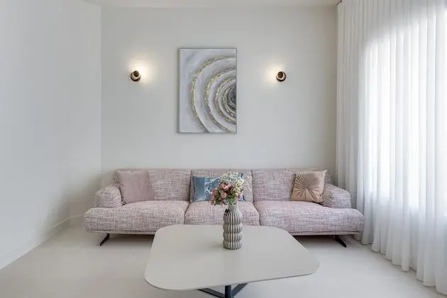 Junior Süit (Foivos)