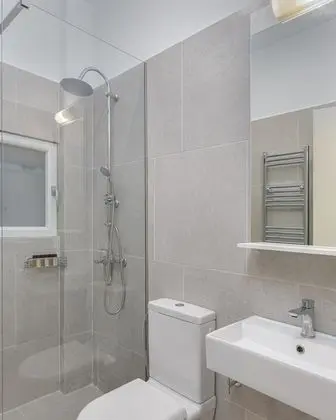 Junior Süit (Foivos)