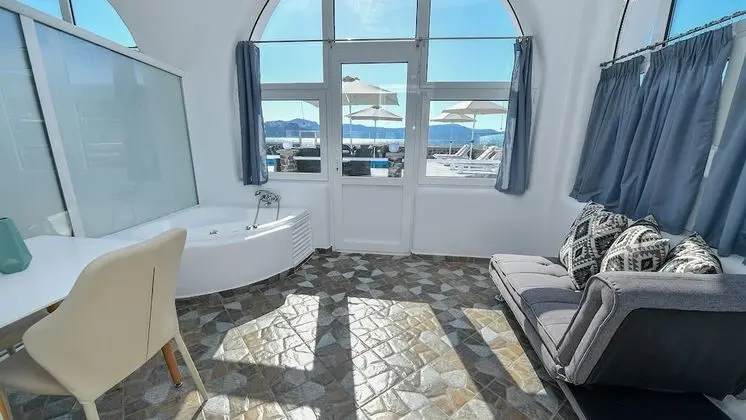 Deluxe Stüdyo Süit