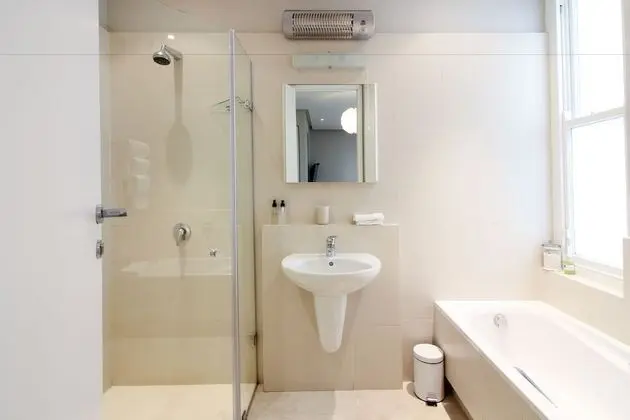 Deluxe Tek Büyük veya İki Ayrı Yataklı Oda, Bağlantılı Odalar, Avlu (Room #2)