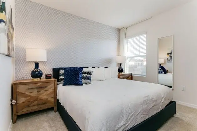 Villa (7049 OAKWO Luxury 6 Bedroom 4.Bath  H)