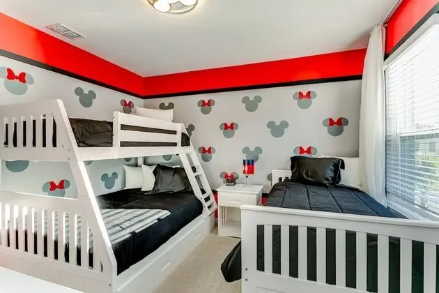 Villa (7049 OAKWO Luxury 6 Bedroom 4.Bath  H)