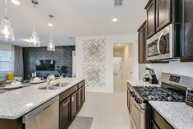 Villa (7049 OAKWO Luxury 6 Bedroom 4.Bath  H)