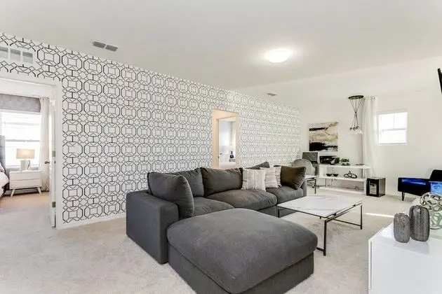 Villa (7049 OAKWO Luxury 6 Bedroom 4.Bath  H)