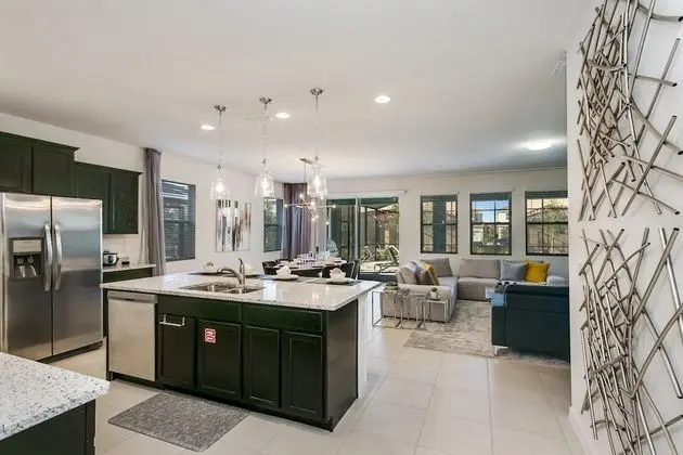 Villa (7049 OAKWO Luxury 6 Bedroom 4.Bath  H)