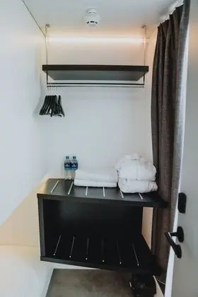 Tek Büyük Yataklı Oda, Ortak Banyo