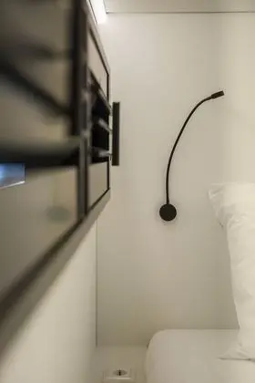 Tek Büyük Yataklı Oda, Ortak Banyo