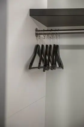 Tek Büyük Yataklı Oda, Ortak Banyo
