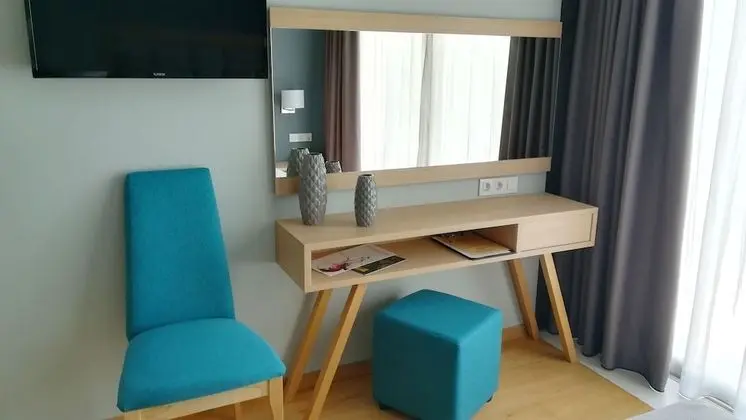 Classic Tek Büyük Yataklı Oda (Acropolis View)