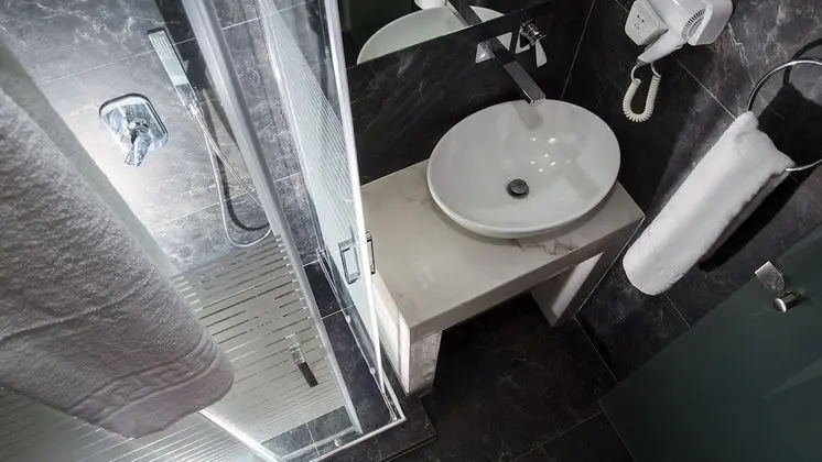 Family Room, Balcony (Acropolis View)