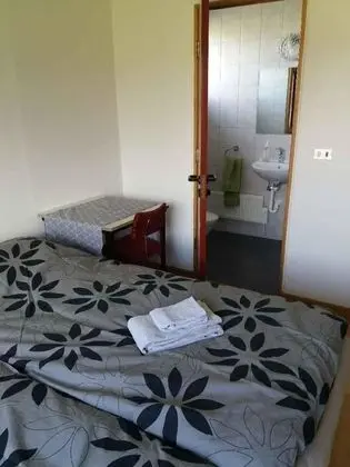 Tek Büyük veya İki Ayrı Yataklı Oda, Özel Banyo