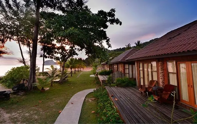 Deluxe Seaview