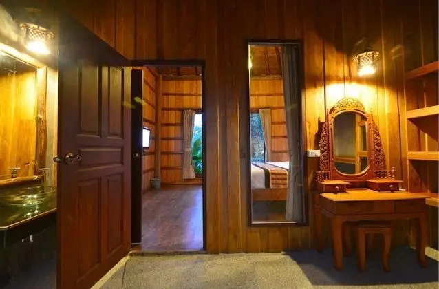 Deluxe Seaview