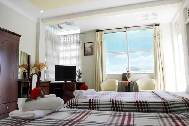Superior Tek Büyük Yataklı Oda, Balkon, Şehir Manzaralı
