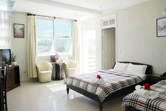 Superior Tek Büyük Yataklı Oda, Balkon, Şehir Manzaralı