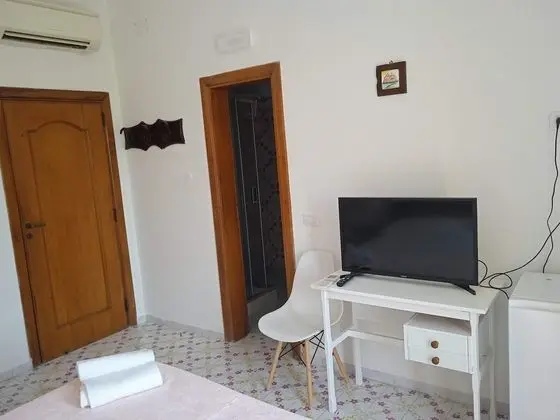 Classic Tek Büyük Yataklı Oda