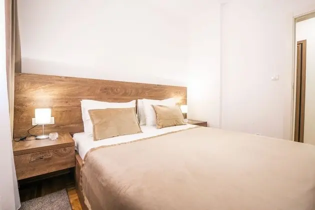 Apart Daire, 1 Büyük (Queen) Boy Yatak ve Çekyat, Sigara İçilmez, Balkon