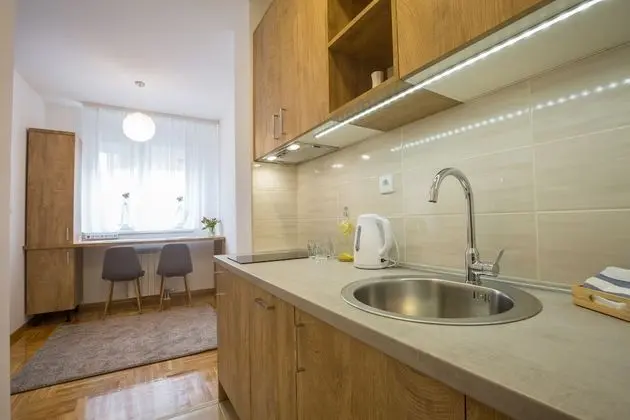 Stüdyo, 1 Büyük (Queen) Boy Yatak, Sigara İçilmez, Balkon