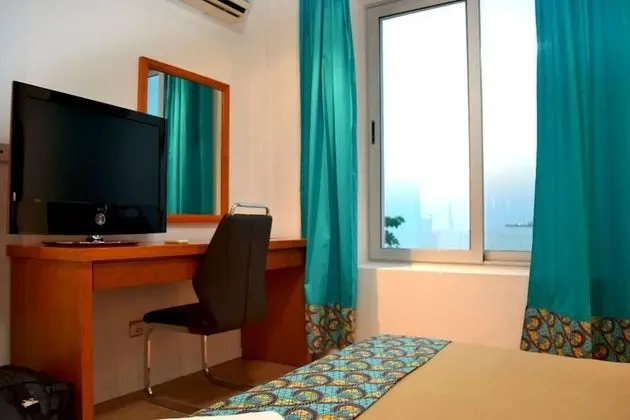Tek Büyük Yataklı Oda, Şehir Manzaralı
