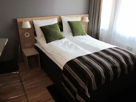 Standard Oda, 1 Büyük (Queen) Boy Yatak, Sigara İçilmez