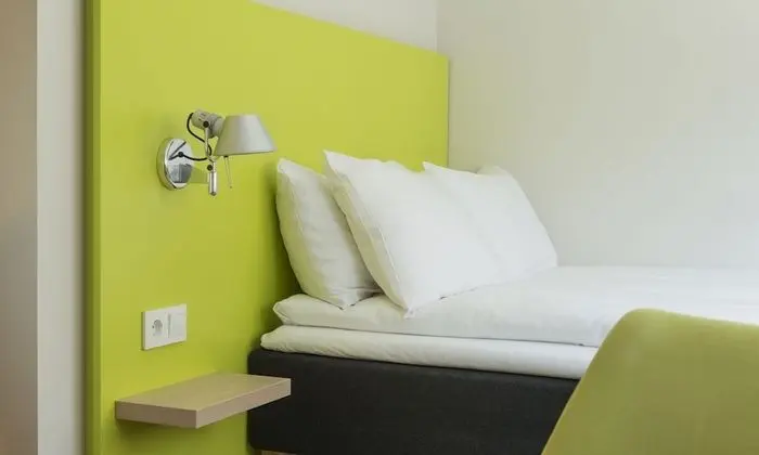 Standard Oda, 1 Büyük (Queen) Boy Yatak, Sigara İçilmez