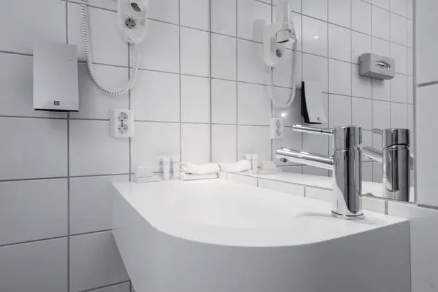 Standard Oda, 1 Büyük (Queen) Boy Yatak, Sigara İçilmez