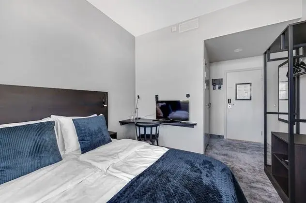 Queen Room (Annex building)