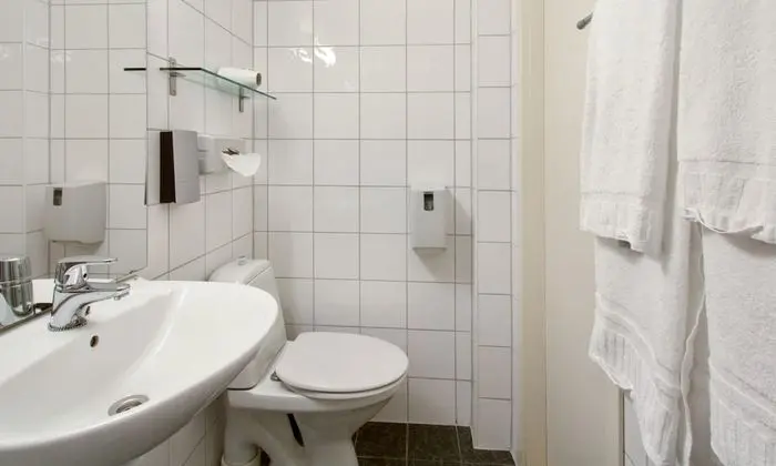 Queen Room (Annex building)