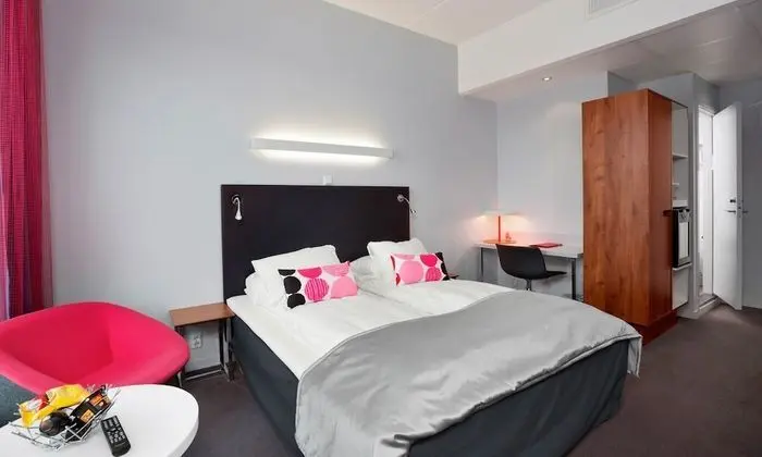 Standard Oda, 1 Büyük (Queen) Boy Yatak, Sigara İçilmez