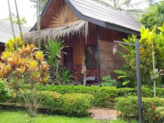 Bungalow with Garden View