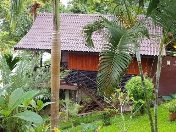Bungalow with River View