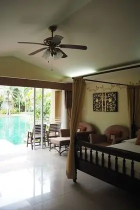 Thongbura studio with jacuzzi
