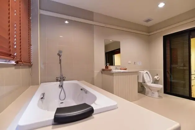 2-Bedroom Suite