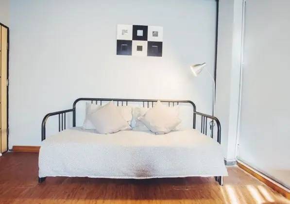 Design Çatı Katı (Loft), 1 Büyük (Queen) Boy Yatak ve Çekyat