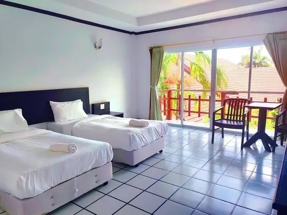 Standard Twin Room