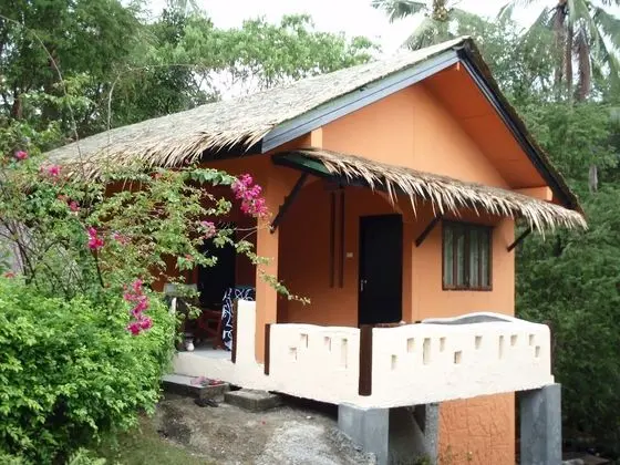 2 Bedrooms Villa
