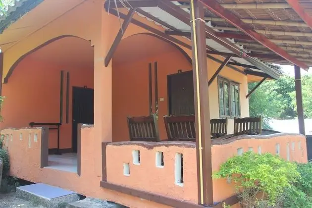 2 Bedrooms Villa