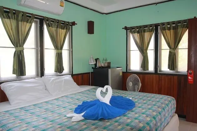 2 Bedrooms Villa