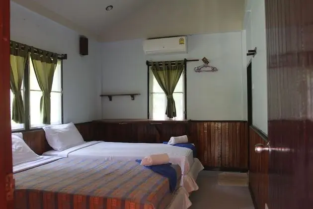 2 Bedrooms Villa