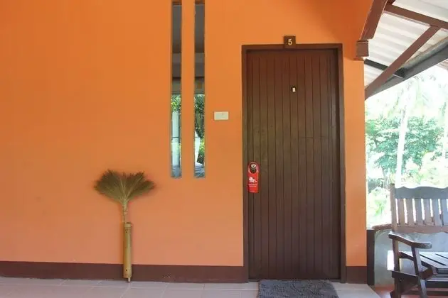 2 Bedrooms Villa