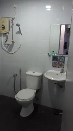 Üç Kişilik Oda