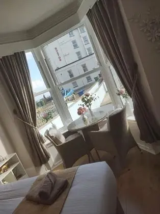 Luxury Stüdyo, Engellilere Uygun, Banyolu/Duşlu (Studio - Ground)