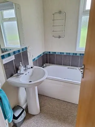 Bungalov, Birden Çok Yatak, Sigara İçilmez, Göl Manzaralı
